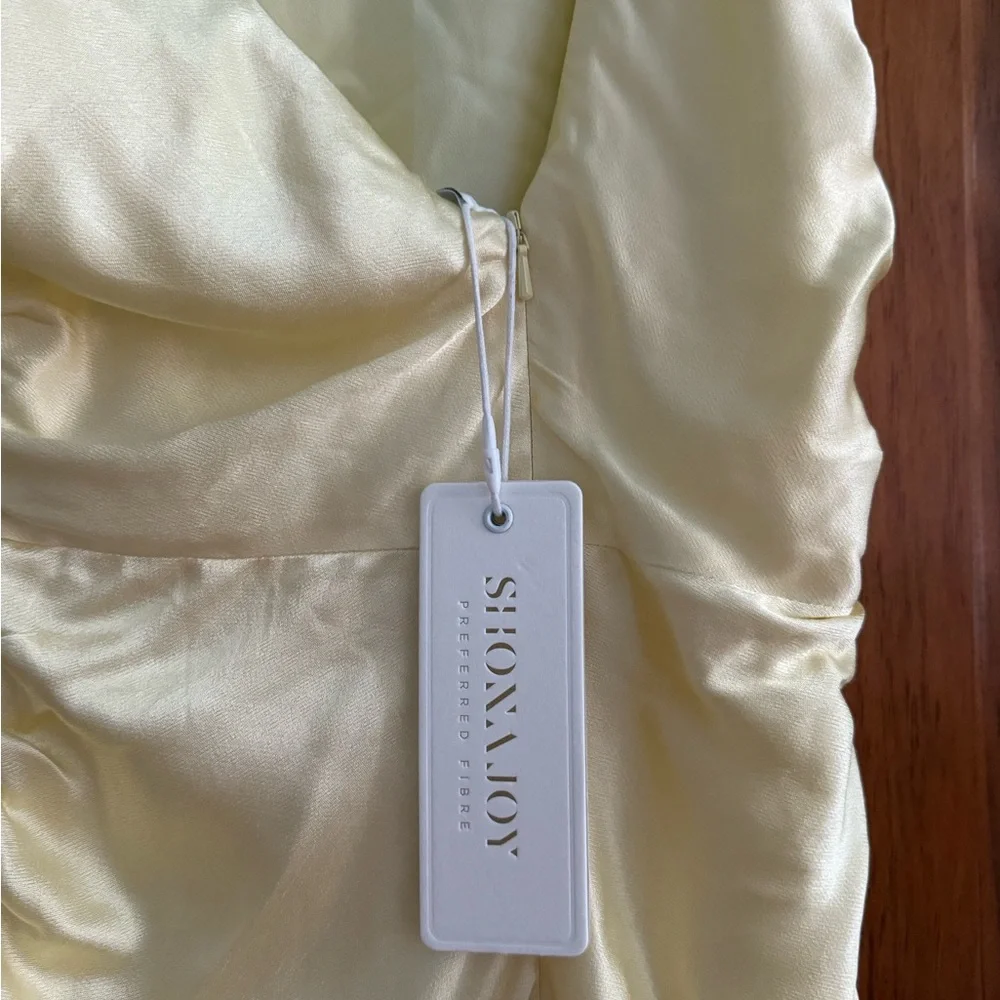 Shona Joy Light Yellow Maxi Dress - Picture 4 of 7